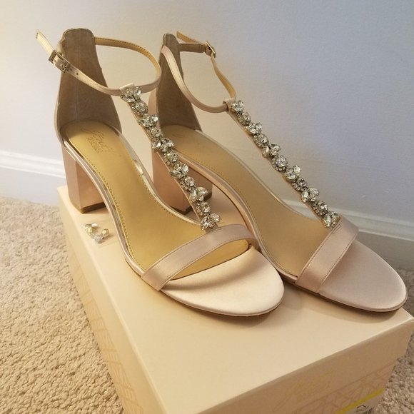 Jewel Badgley Mischka Gretchen Crystal Sandal 9.5 - Picture 4 of 9